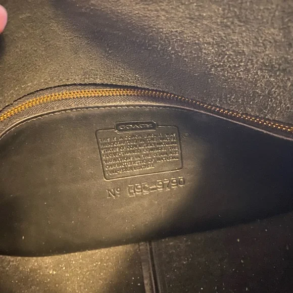 Coach Black Leather Bag with Gold Zipper - Picture 4 of 4